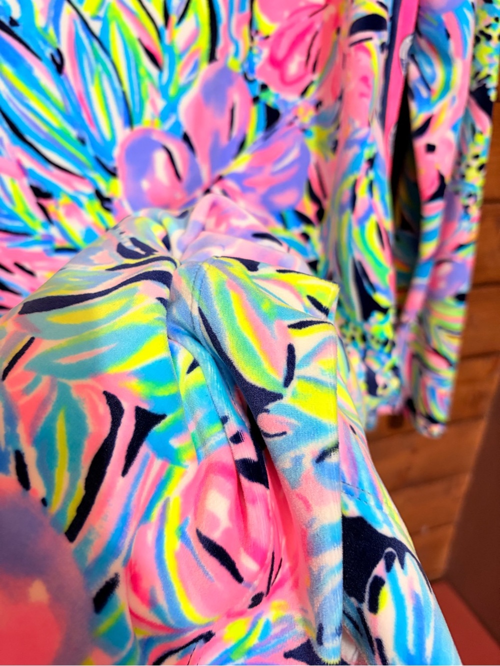 Lilly Pulitzer Beline velour velvet long-sleeve shift dress Bermudaful print XL - Picture 4 of 4